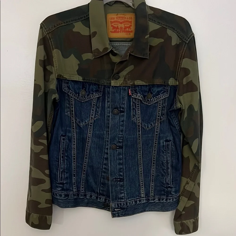 Levi's Green camo and Blue Jean Jacket never worn - Picture 1 of 1